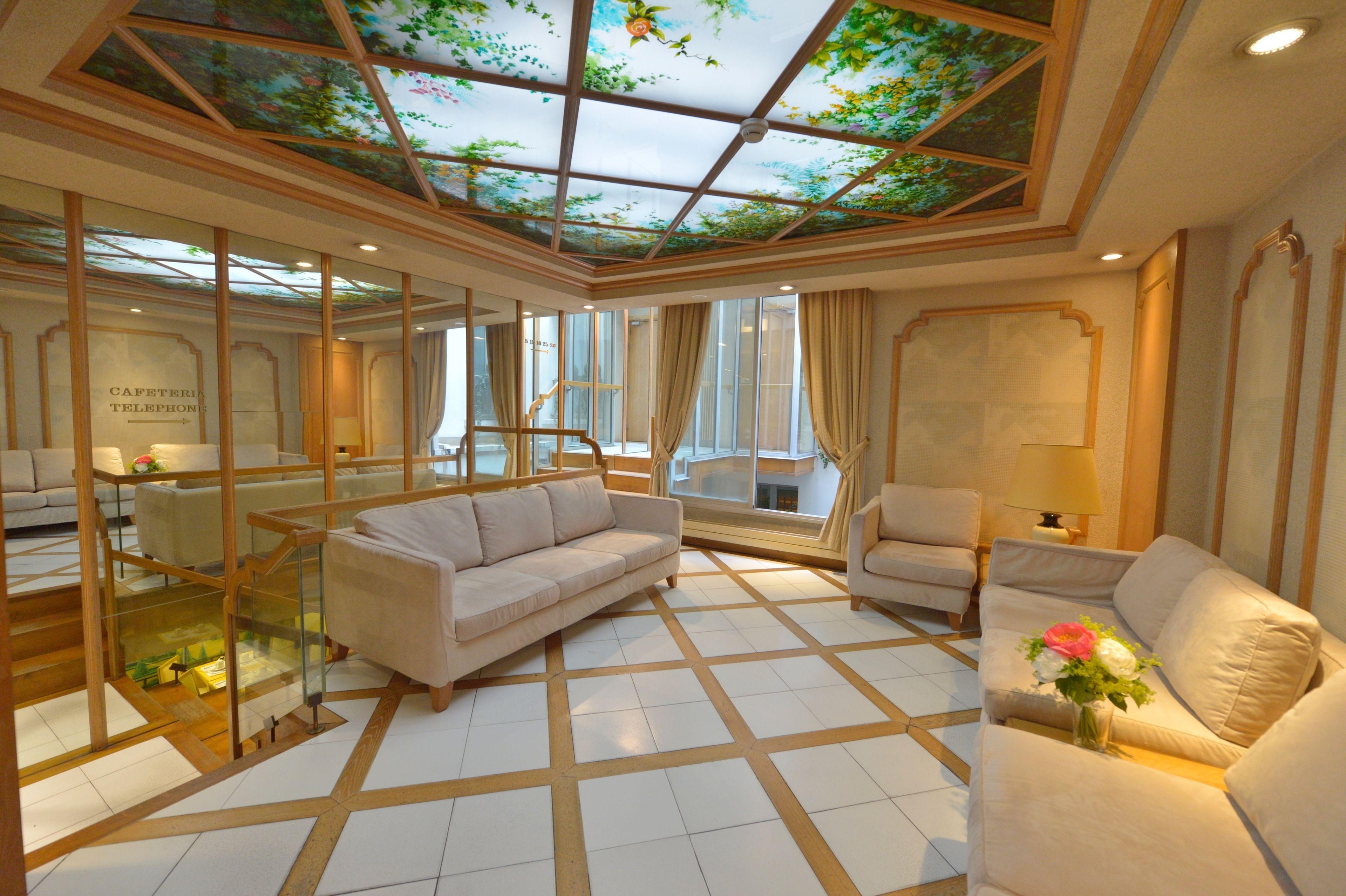 Renoir Montparnasse 3*