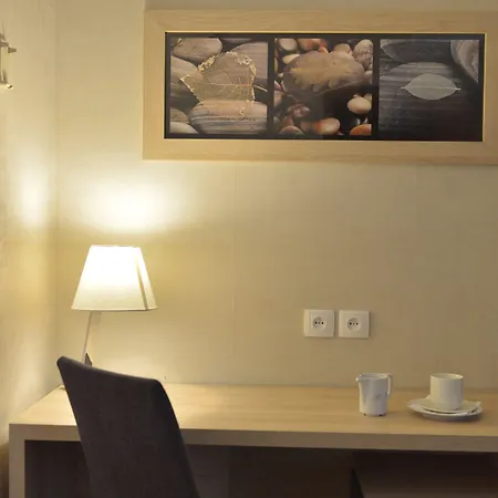 Hotel Renoir Montparnasse Parigi