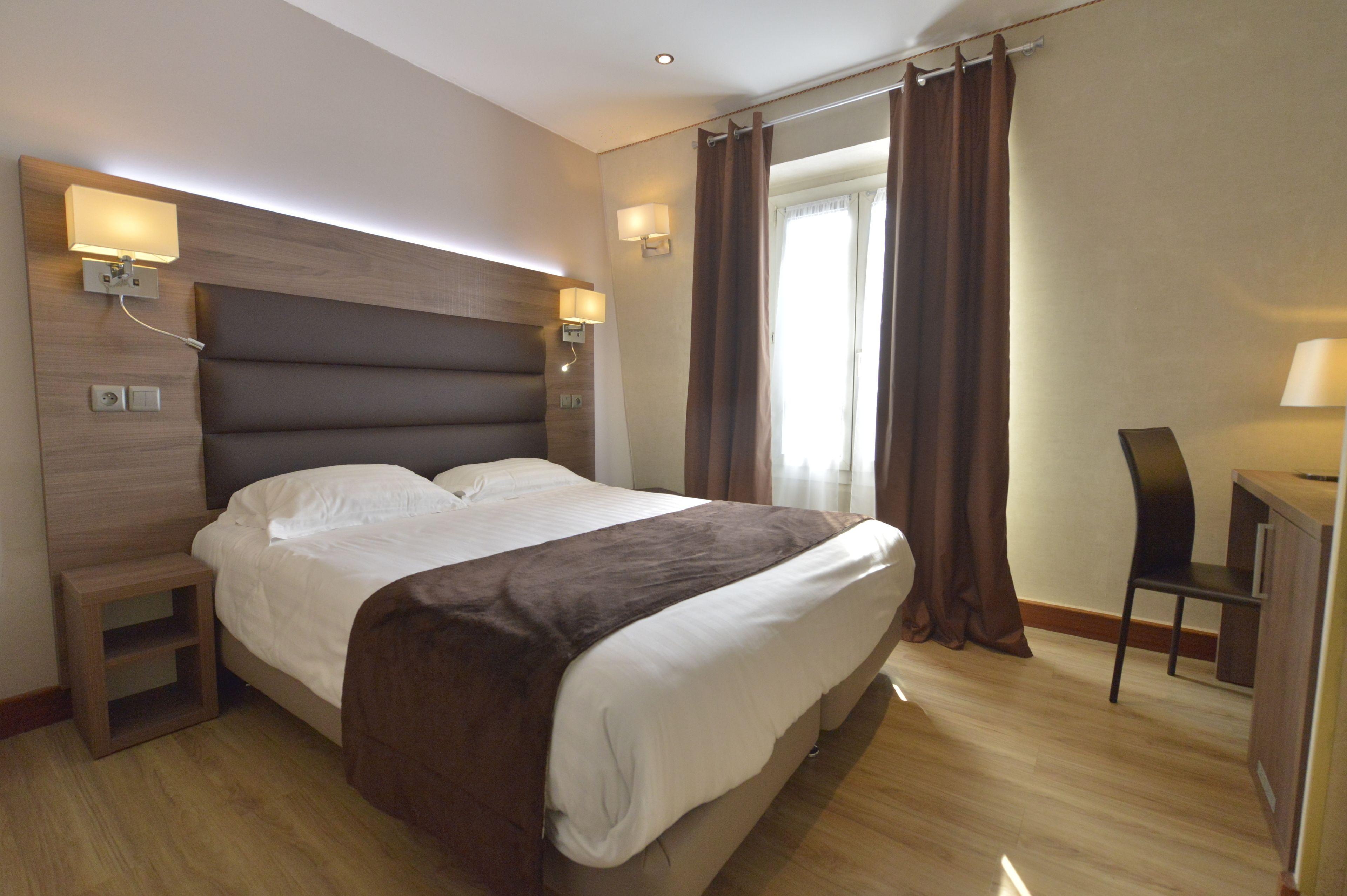 Hotel Renoir Montparnasse 3*