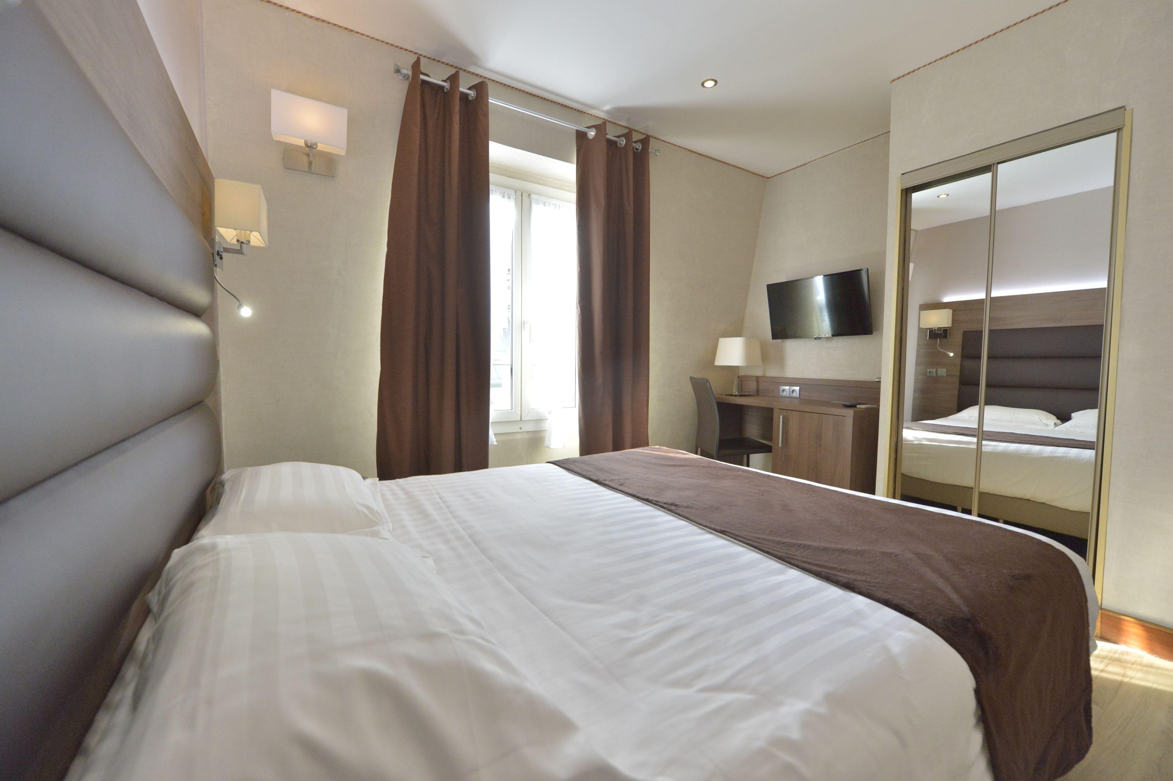 Renoir Montparnasse 3*