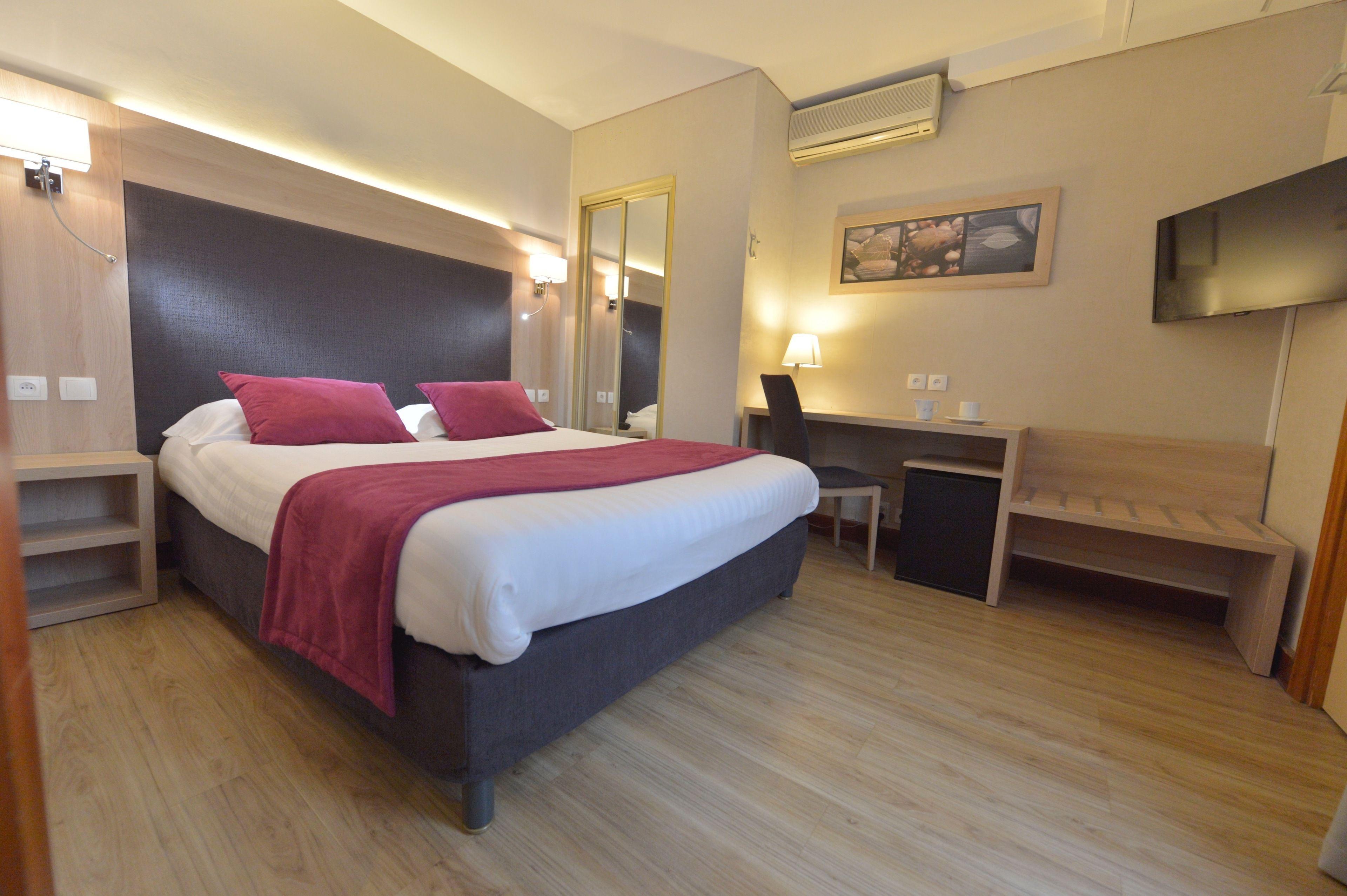 Hotel Renoir Montparnasse